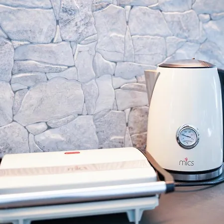 Sunstone Apartment Fira (Santorini)