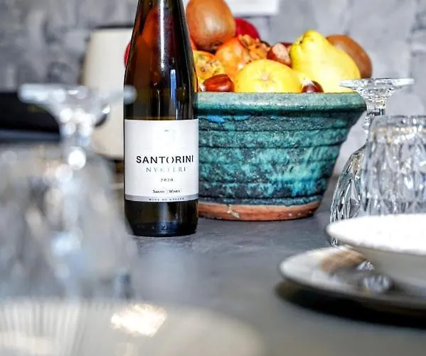 Sunstone * Fira (Santorini)